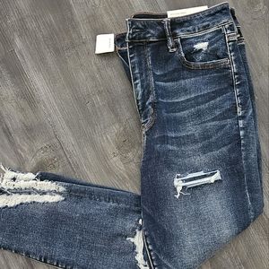 American Eagle distressed Jennings size 14